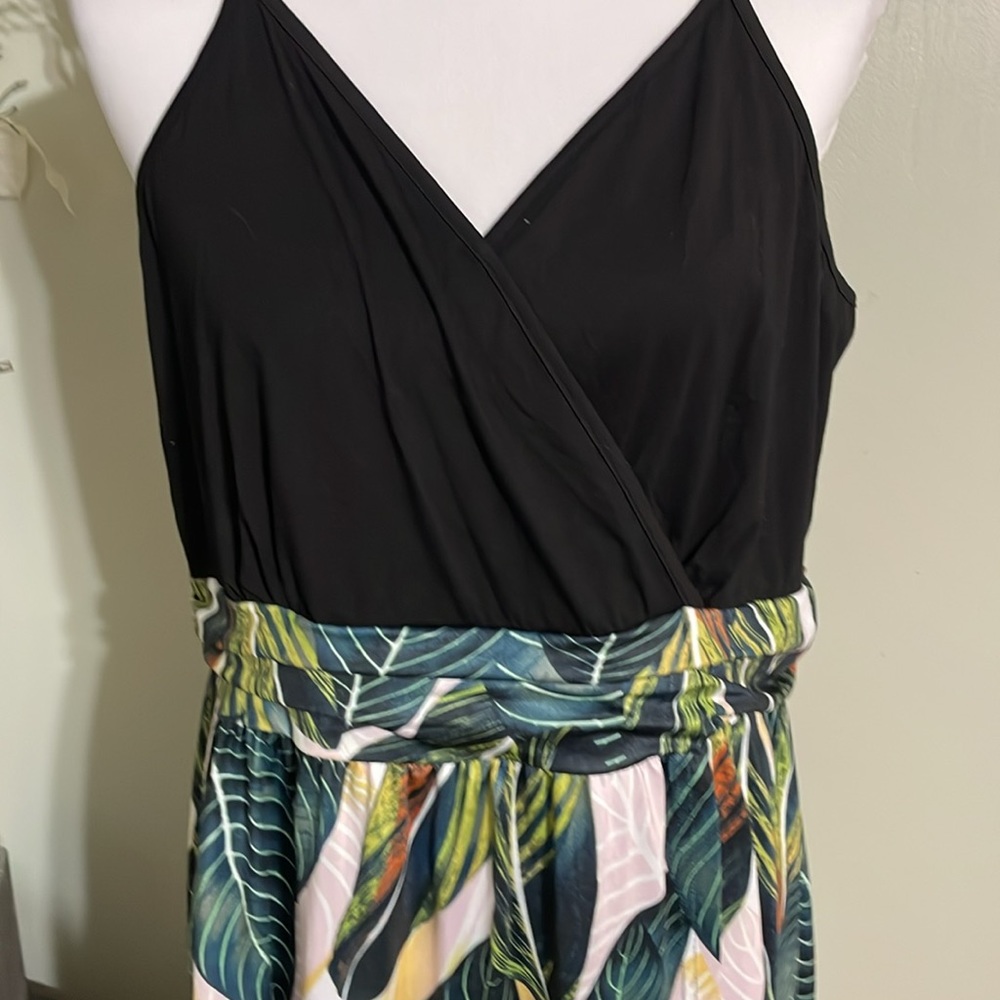 NEWSHOWS MAXI DRESS - Picture 2 of 5